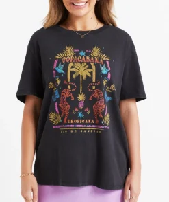 COPACABANA OVERSIZED GRAPHIC TSHIRT