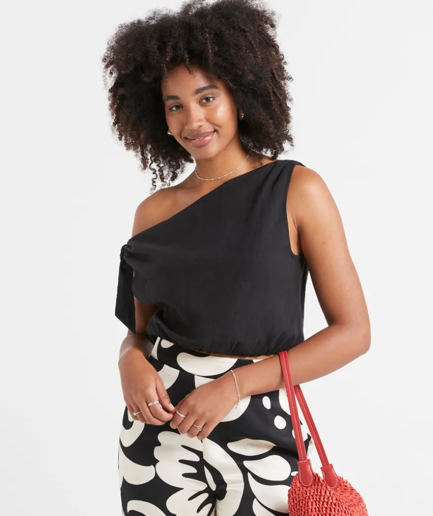 EASTON OFF SHOULDER TOP