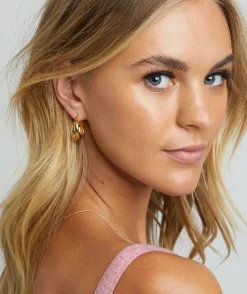 FAKE IT TIL YOU MAKE IT - FAUX EYELASHES