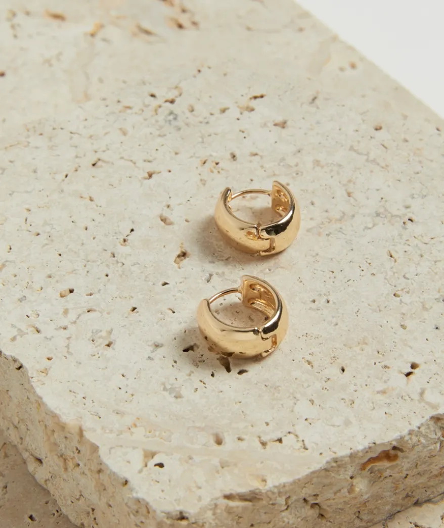 GOLD PLATED SMALL WIDE HOOP HUGGIE
