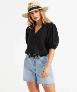 IZZY LINEN BLEND BLOUSE