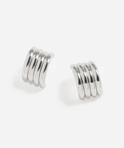 LARGE RIBBED STUD SILVER