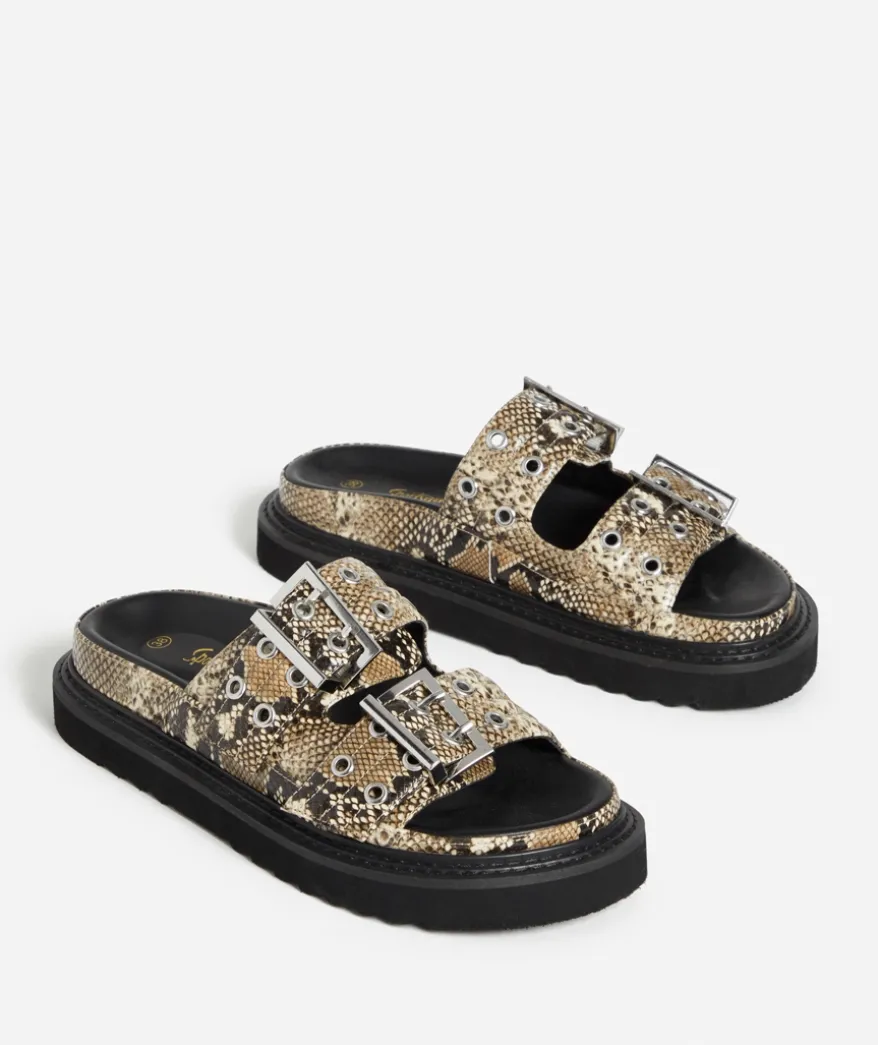 LIA SNAKE BUCKLE SANDAL