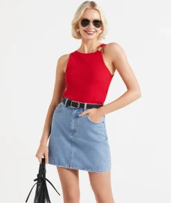 MACKENZIE BUCKLE TOP