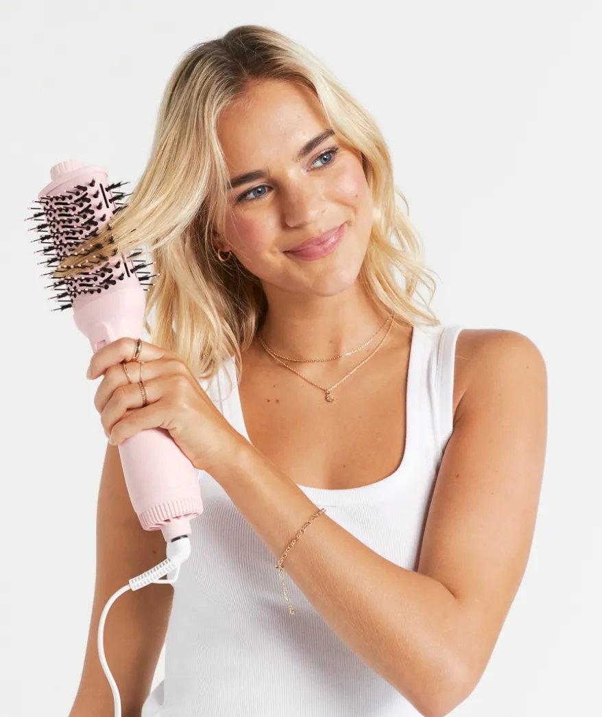 MANE ATTRACTION - BLOW DRY BRUSH
