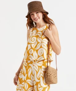 MIA SLEEVELESS BUTTON BACK TOP