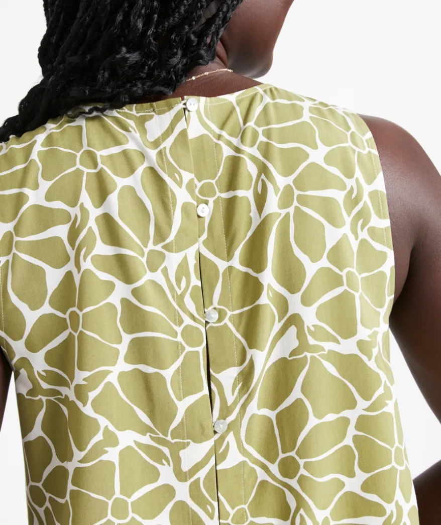 MIA SLEEVELESS BUTTON BACK TOP