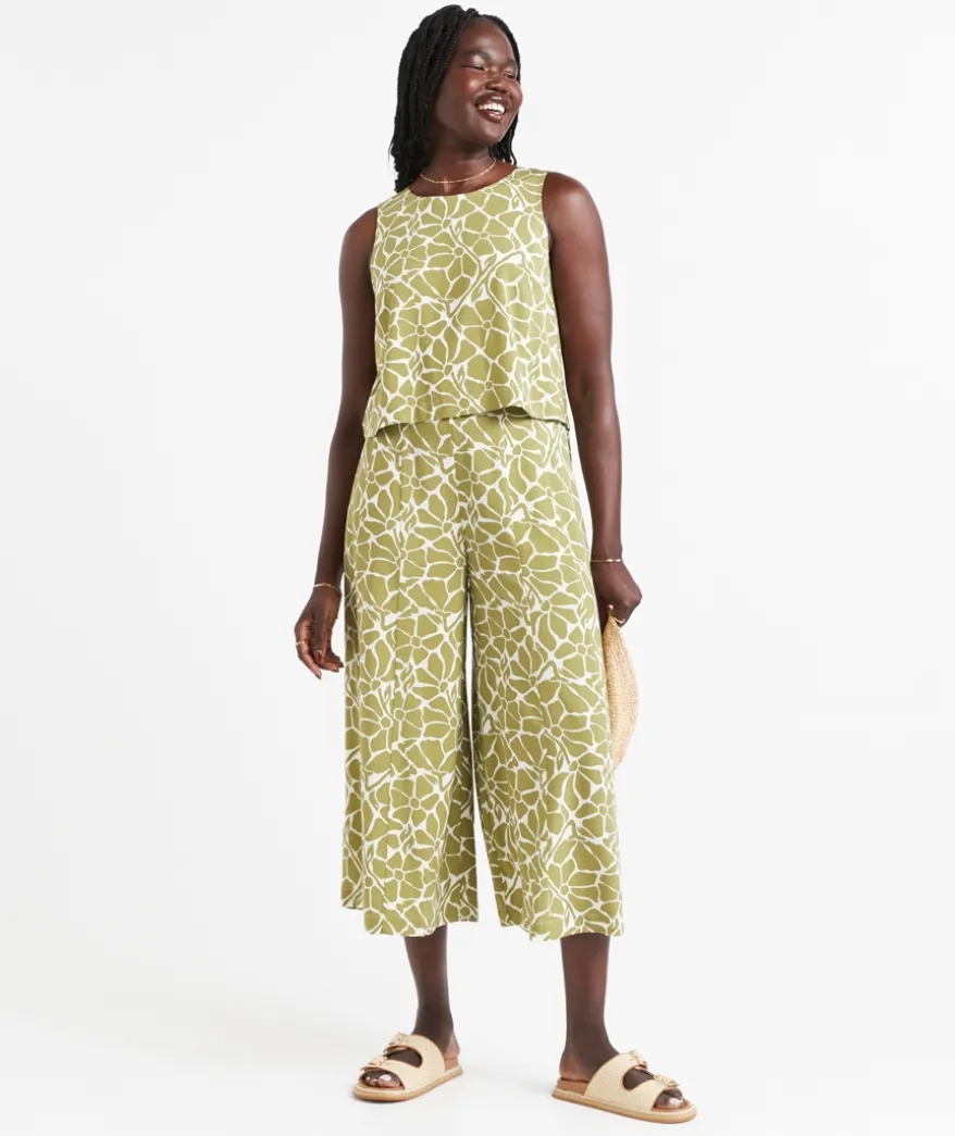 MIA SLEEVELESS BUTTON BACK TOP