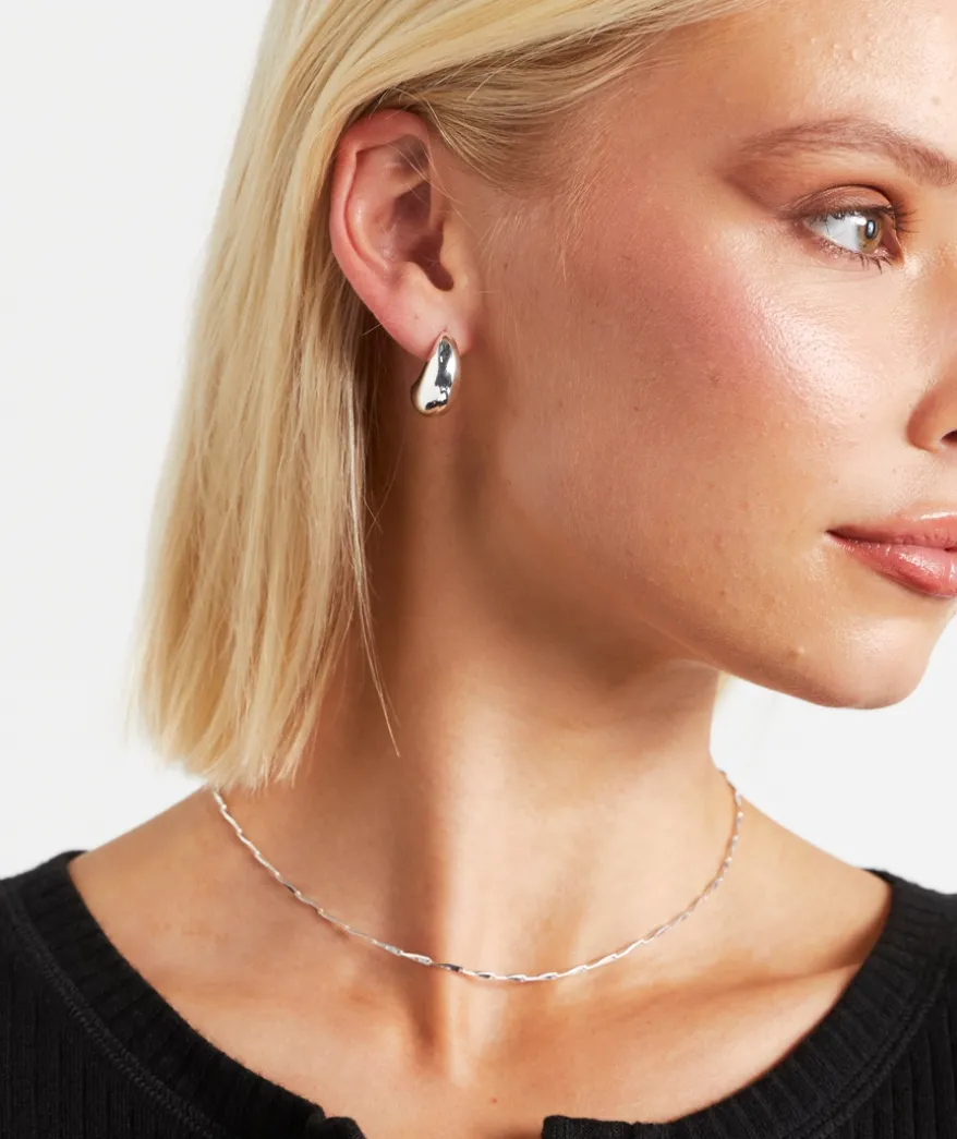 SILVER PLATED TEAR DROP EARRINGS