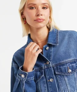 THE BOXY DENIM JACKET