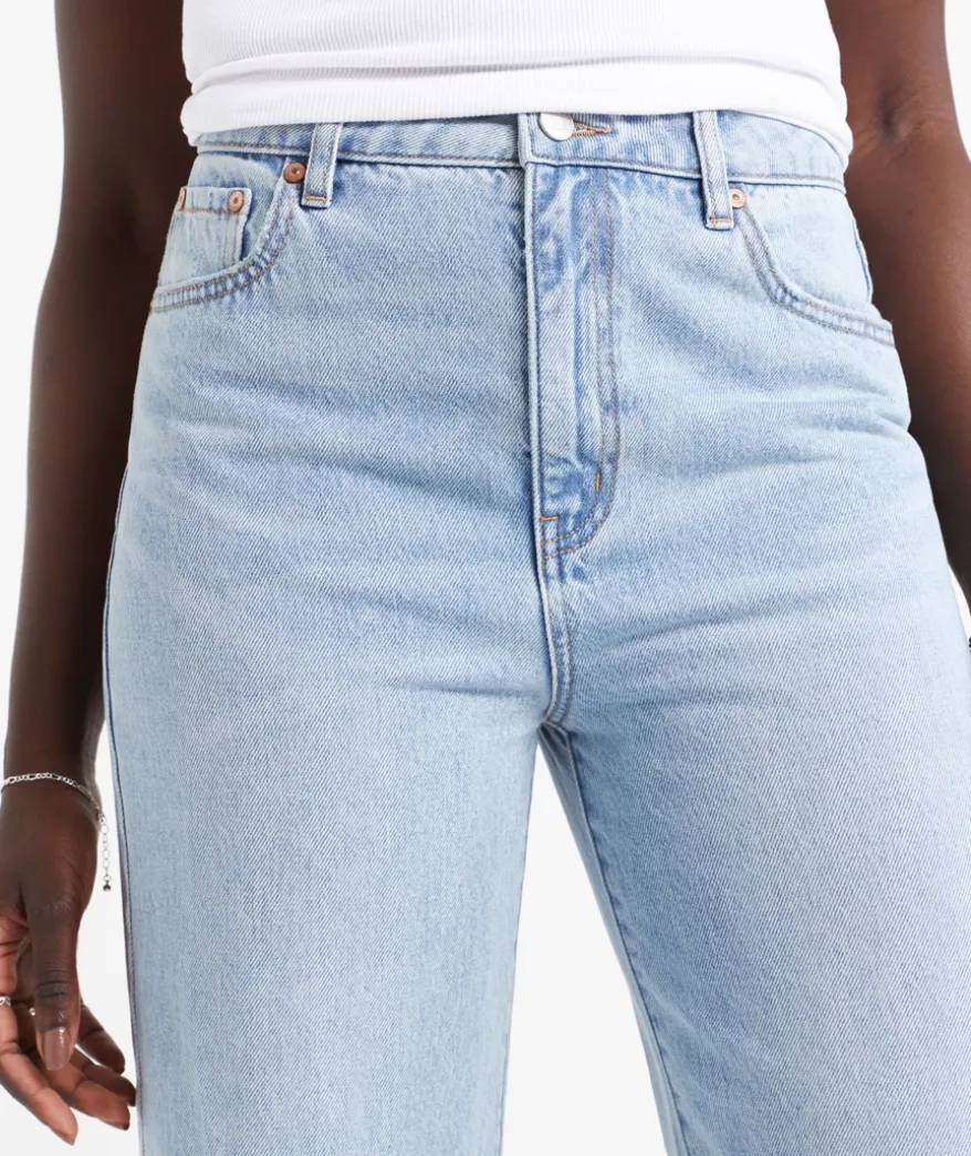 THE CULOTTE DENIM JEAN