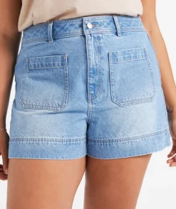 THE PATCH POCKET DENIM SHORT