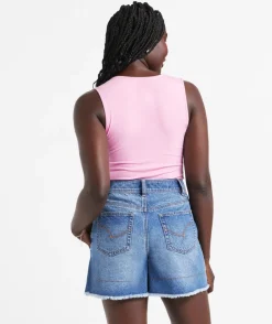THE SEAMED DENIM SHORT